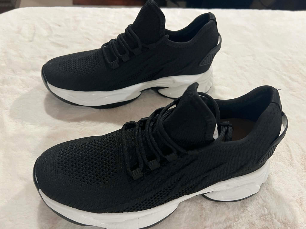 Tallure Athletic Sneaker for Women, Men in Excellent Condition. Good as New. Size 43