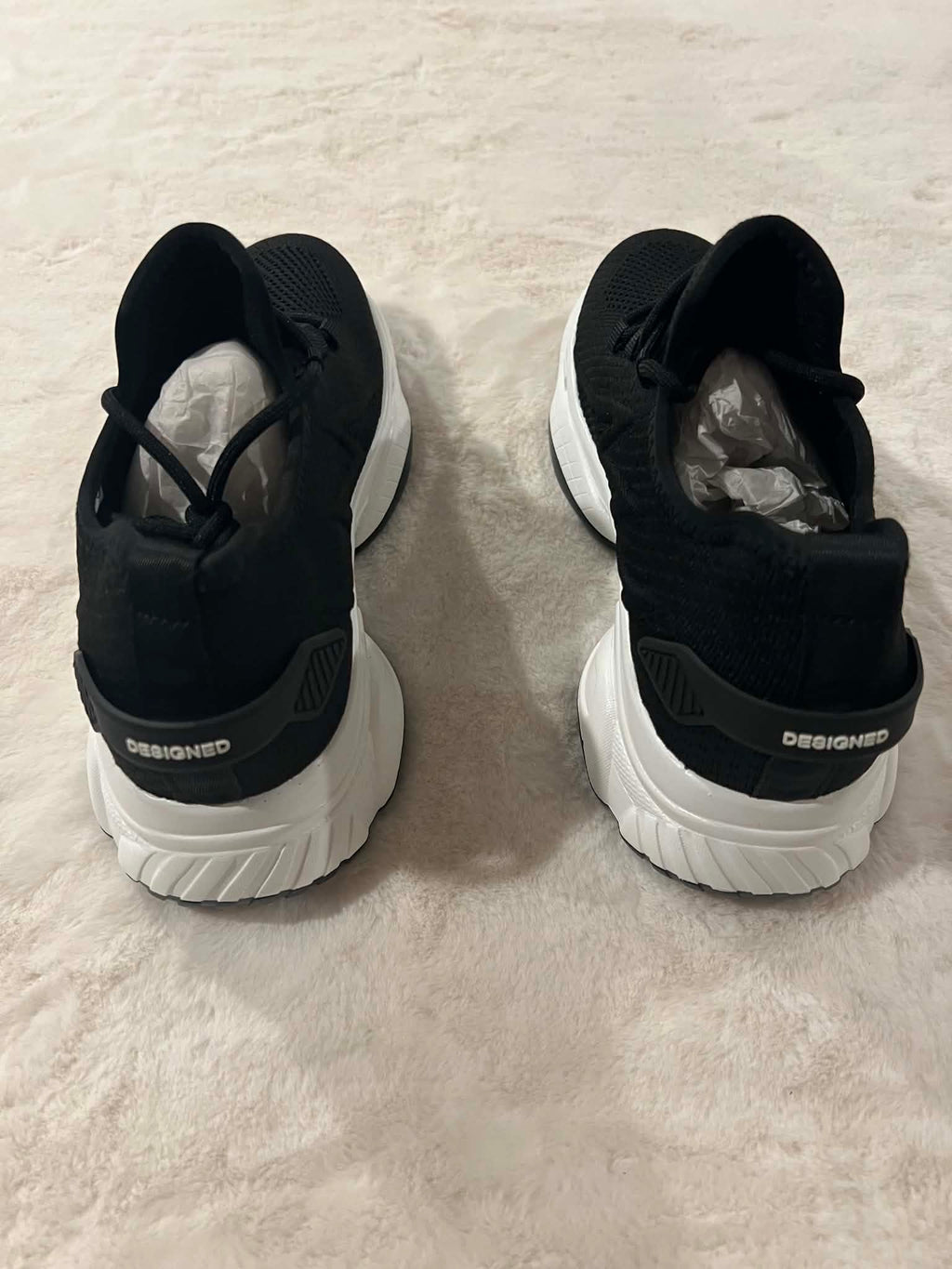 Tallure Athletic Sneaker for Women, Men in Excellent Condition. Good as New. Size 43